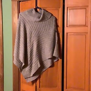 Karen Scott knit poncho in excellent condition.  Size L/XL